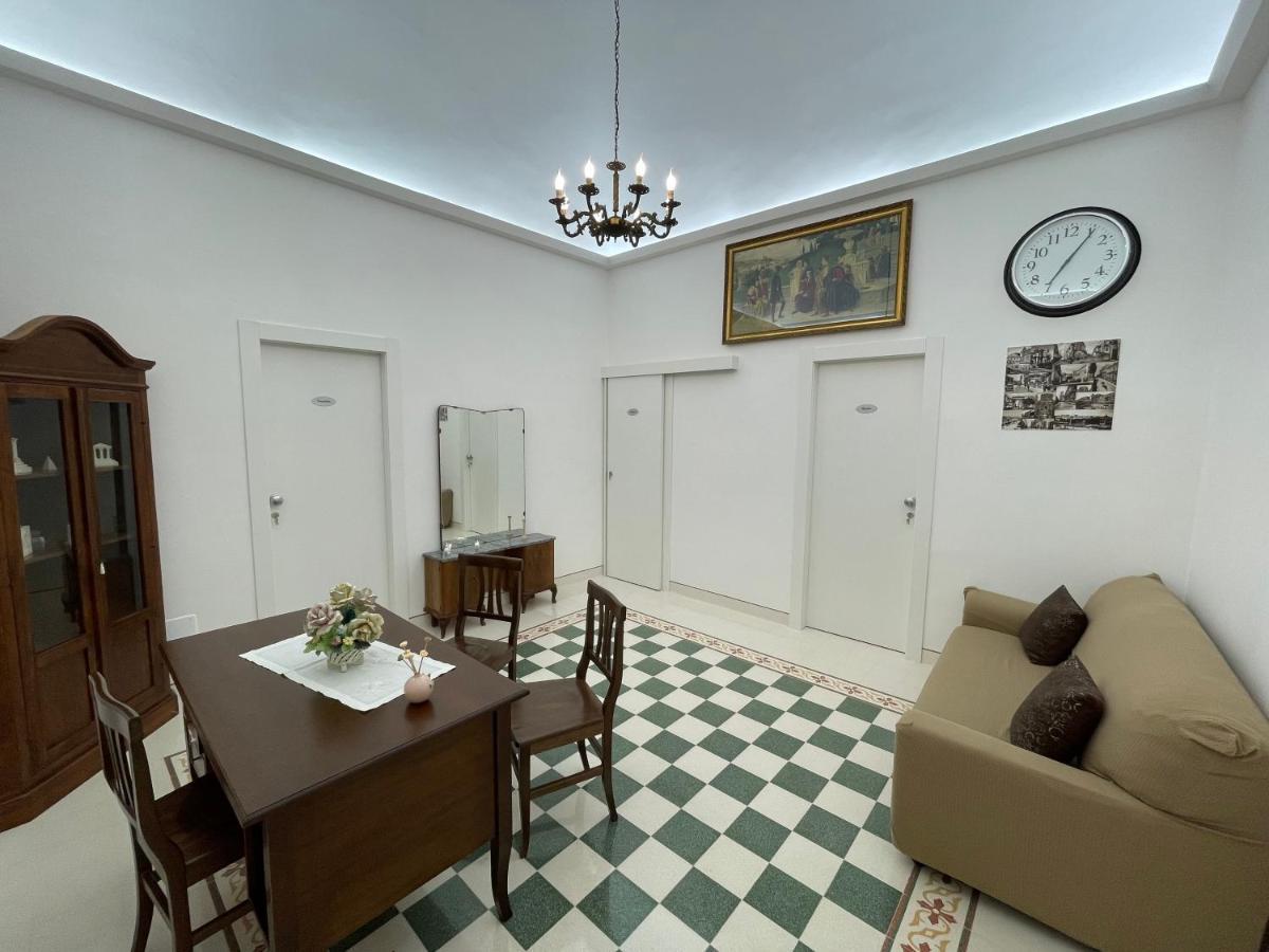 Casa Crispi Hotel Noto Kültér fotó